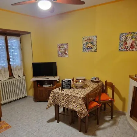 Casa Lory Lägenhet Pescina